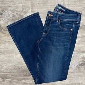 American Eagle size 10 Regular Kick Boot Super Stretch Jeans